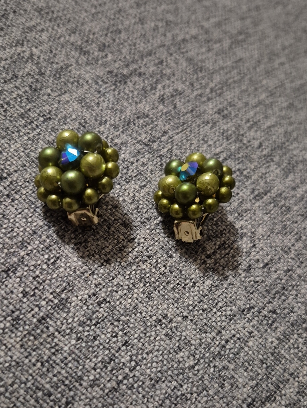 Green Cluster Pearl Clip-On Earrings